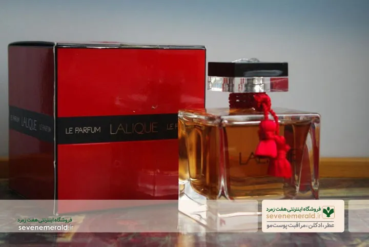 عطر لالیک قرمز