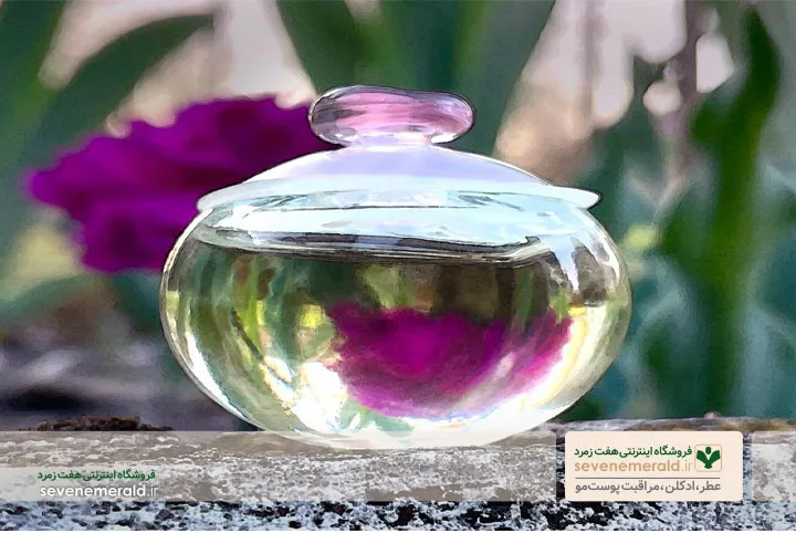 عطر یوبا کاچارل فلور